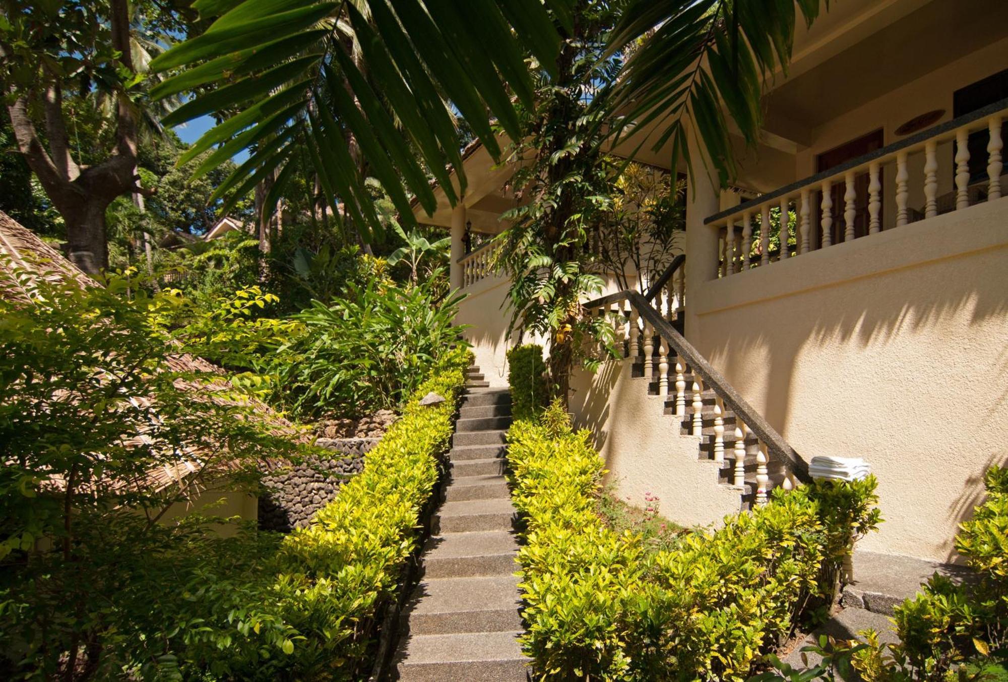 Easy Diving And Beach Resort Sipalay Exterior photo