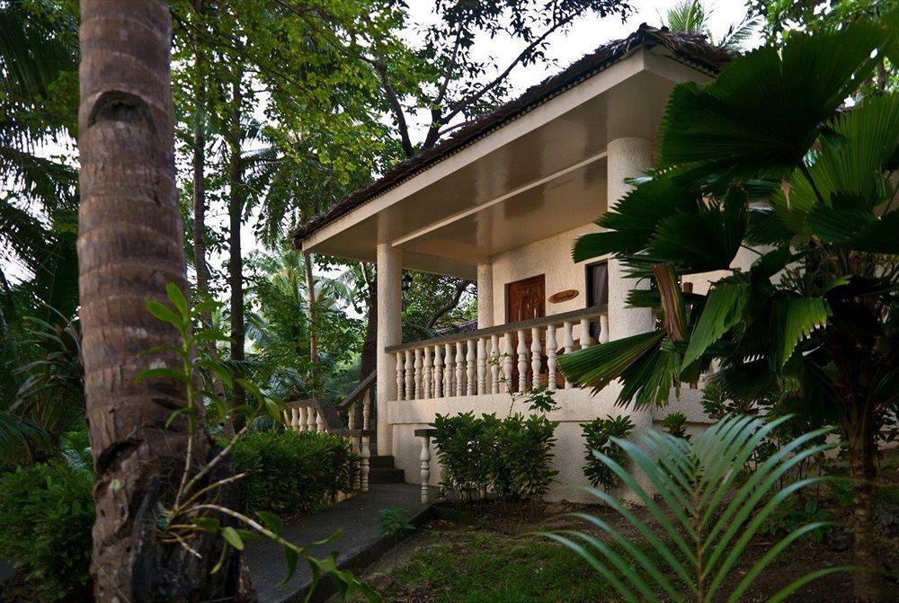 Easy Diving And Beach Resort Sipalay Exterior photo